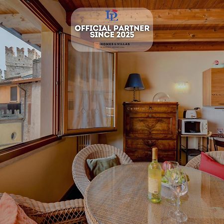 Desenzanoloft Official Partner Marriott Homes & Villas -Penthouse Never Say Never Sirmione Castle View Екстер'єр фото