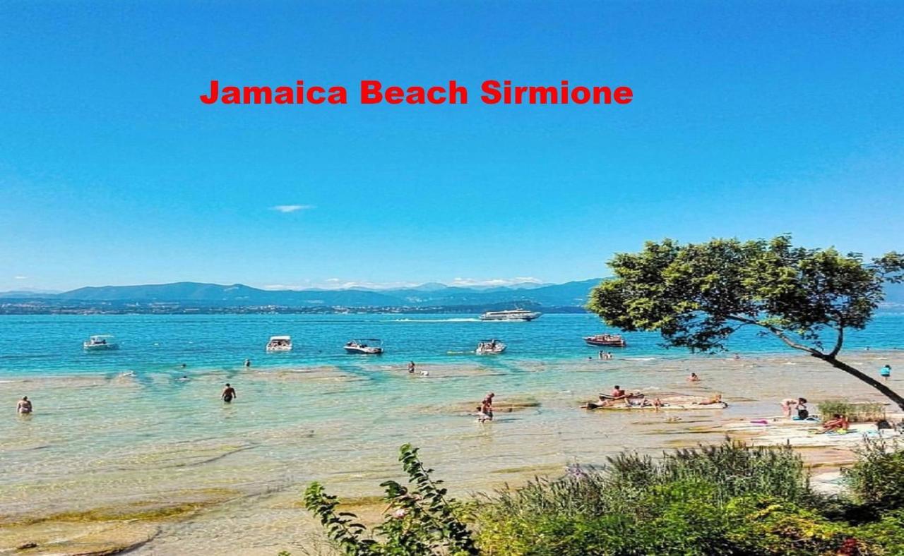 Desenzanoloft Official Partner Marriott Homes & Villas -Penthouse Never Say Never Sirmione Castle View Екстер'єр фото