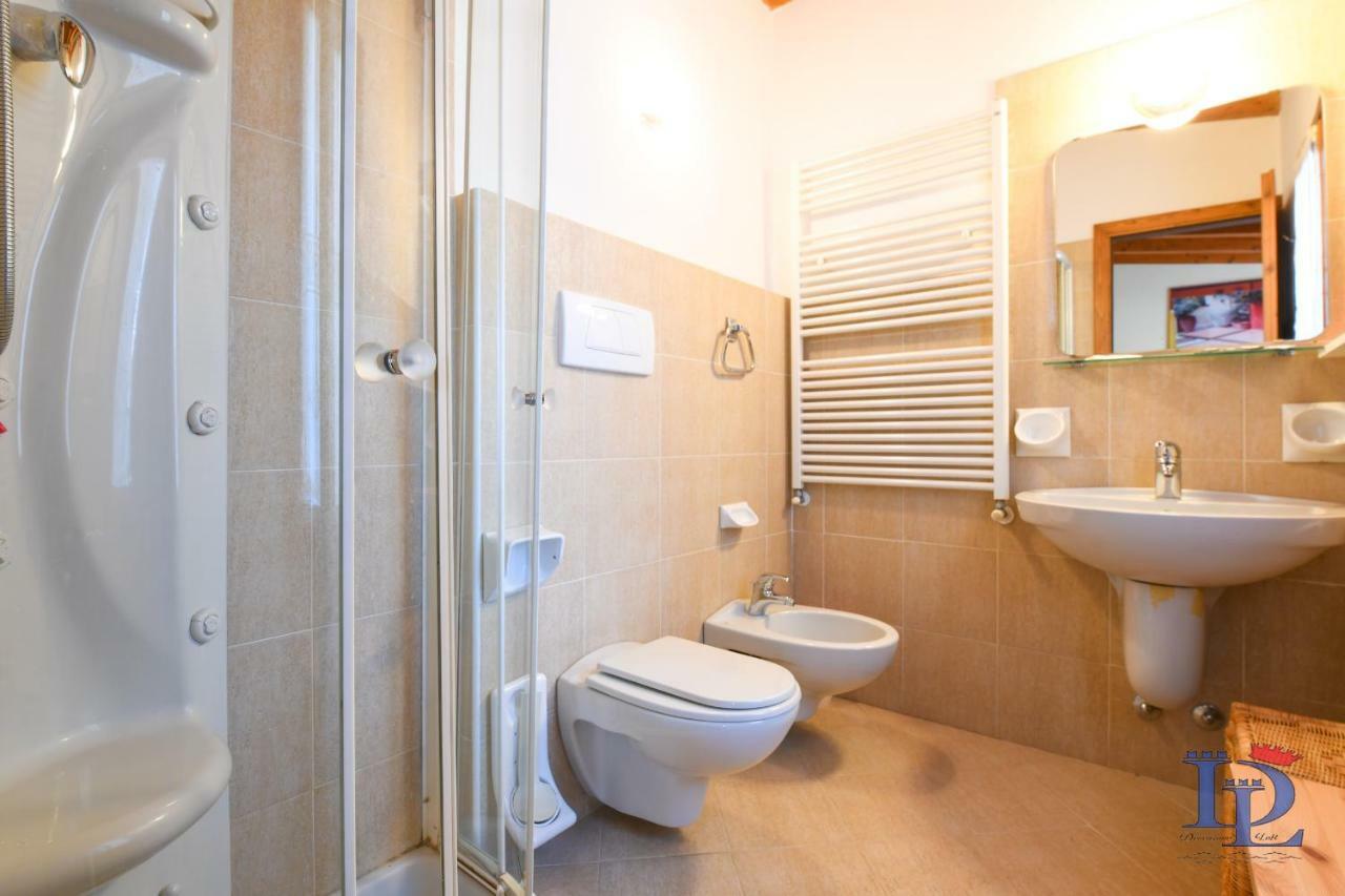 Desenzanoloft Official Partner Marriott Homes & Villas -Penthouse Never Say Never Sirmione Castle View Екстер'єр фото