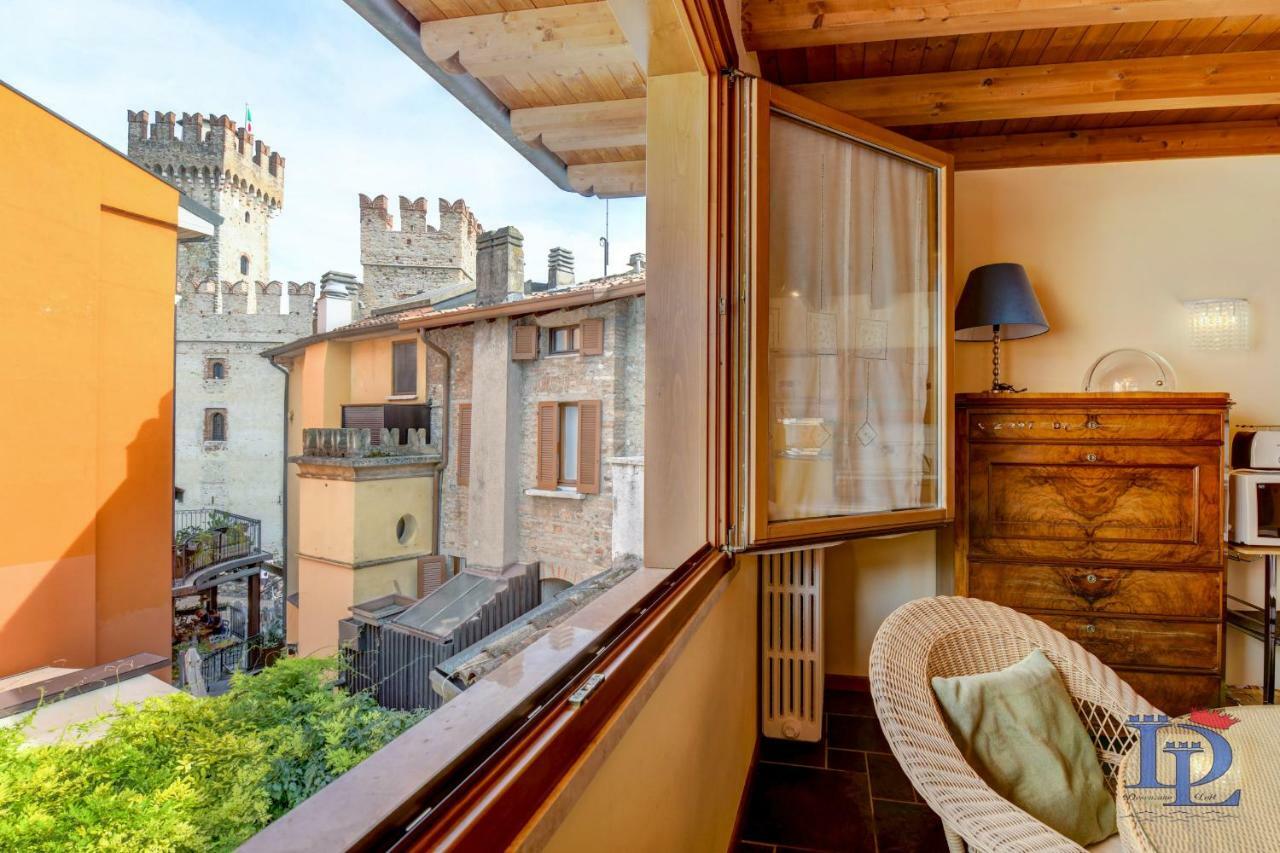 Desenzanoloft Official Partner Marriott Homes & Villas -Penthouse Never Say Never Sirmione Castle View Екстер'єр фото