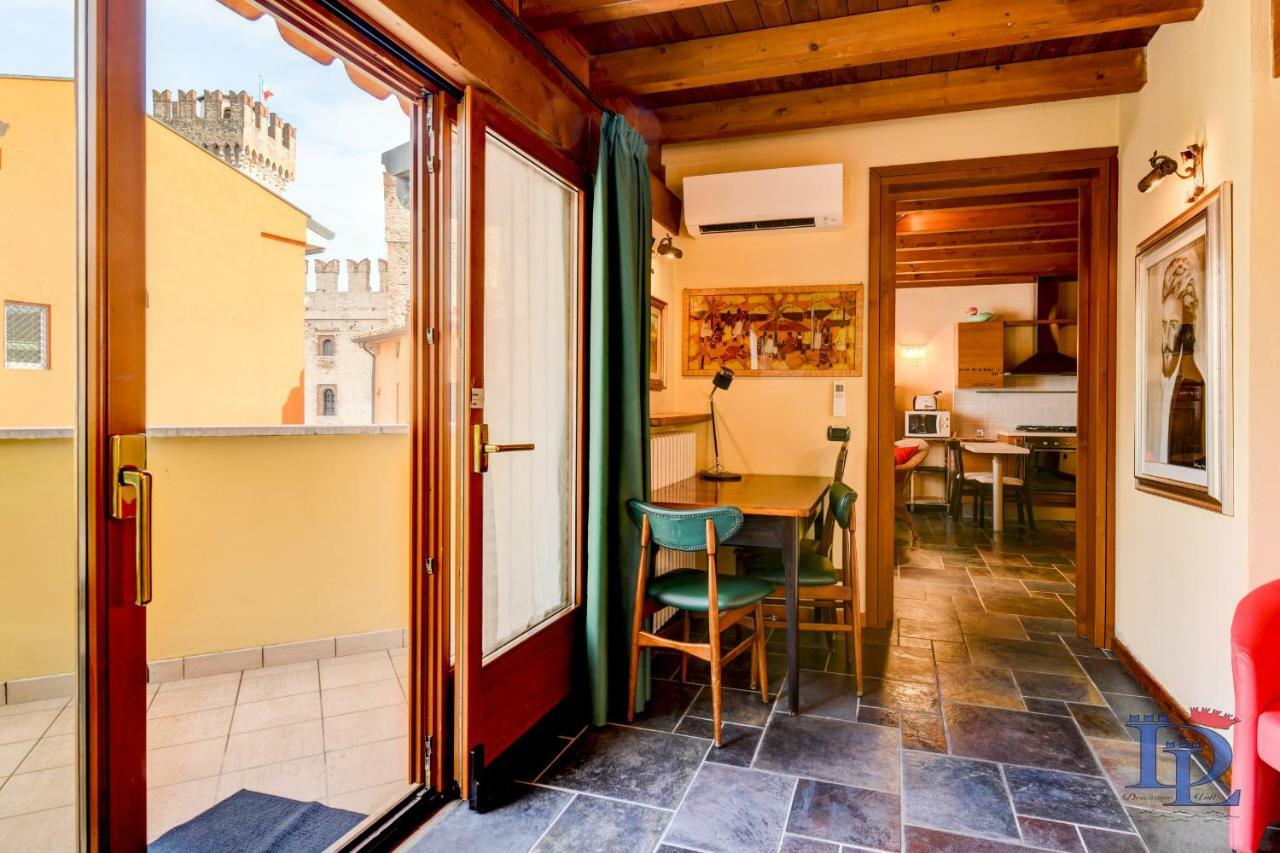 Desenzanoloft Official Partner Marriott Homes & Villas -Penthouse Never Say Never Sirmione Castle View Екстер'єр фото